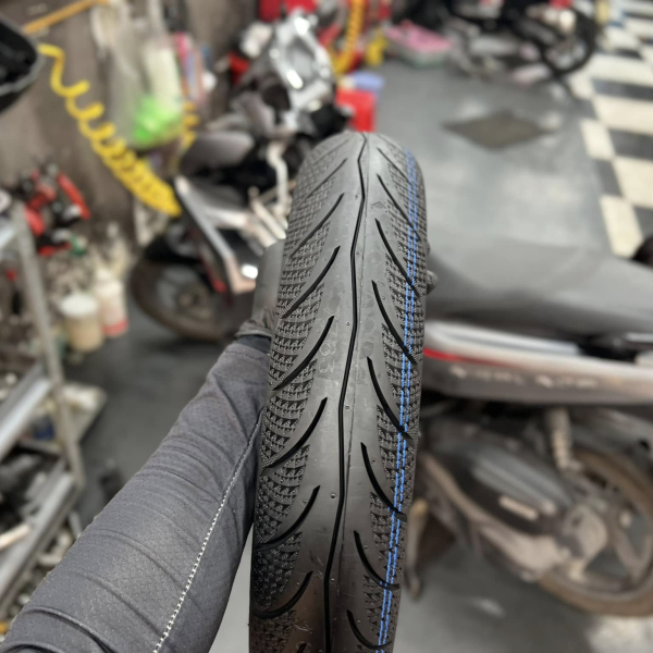 Vỏ Maxxis 90/90-14 gai kim cương 3D