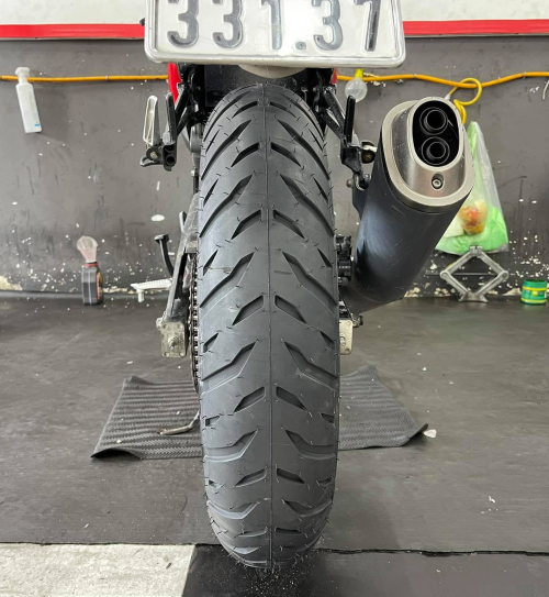 Vỏ Michelin Pilot Street 2 size 140/70-17