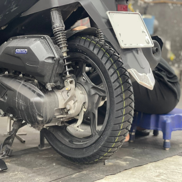 Vỏ Michelin Anakee Street 100/80-14