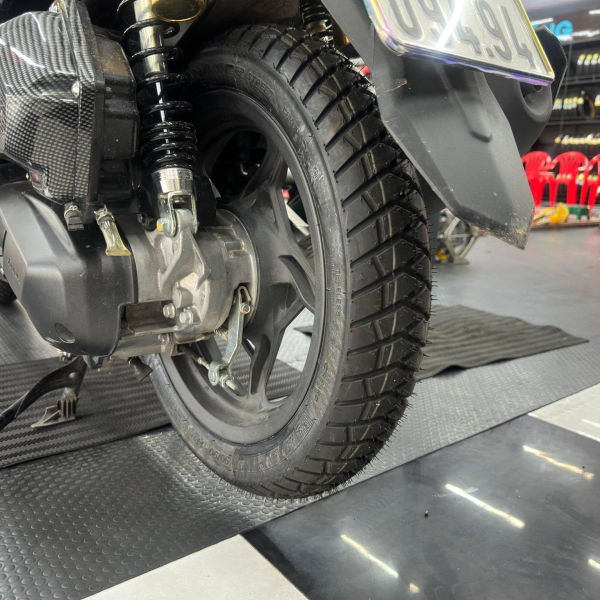Vỏ Michelin Anakee Street 90/90-14