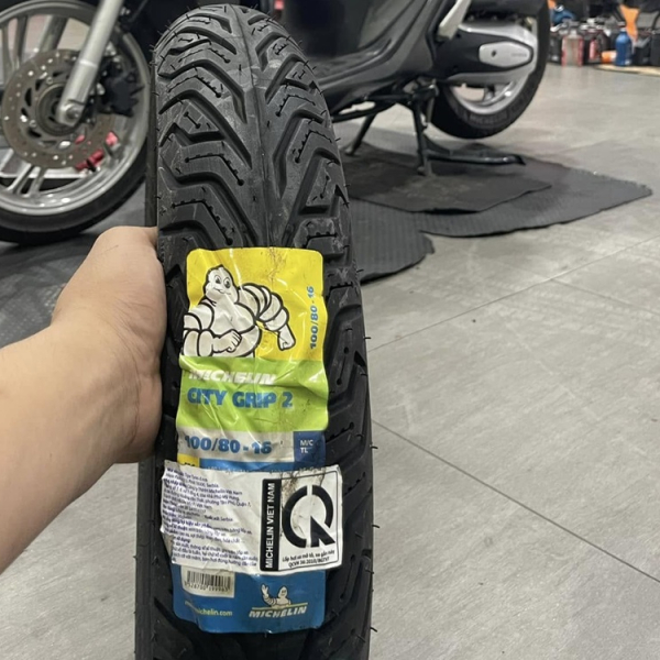 Vỏ Michelin City Grip 2 size 100/80-16