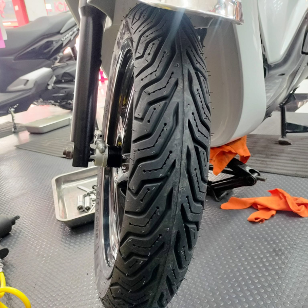 Vỏ Michelin City Grip 2 size 100/80-16