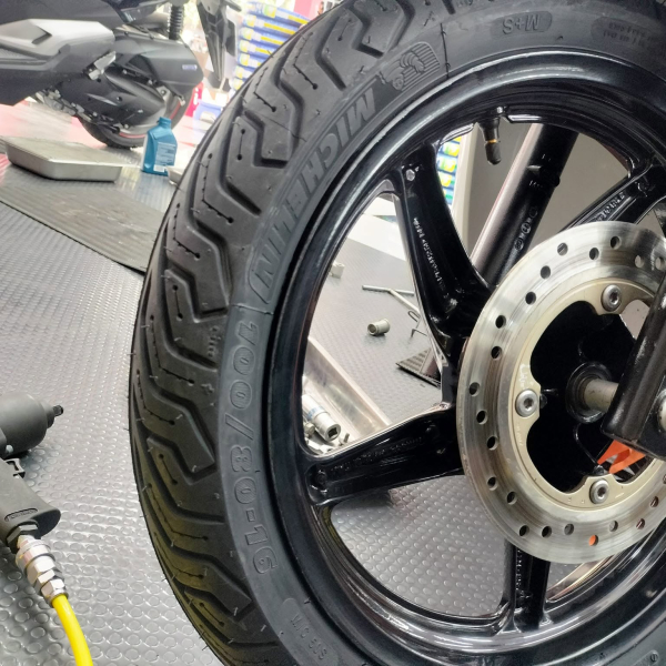 Vỏ Michelin City Grip 2 size 100/80-16