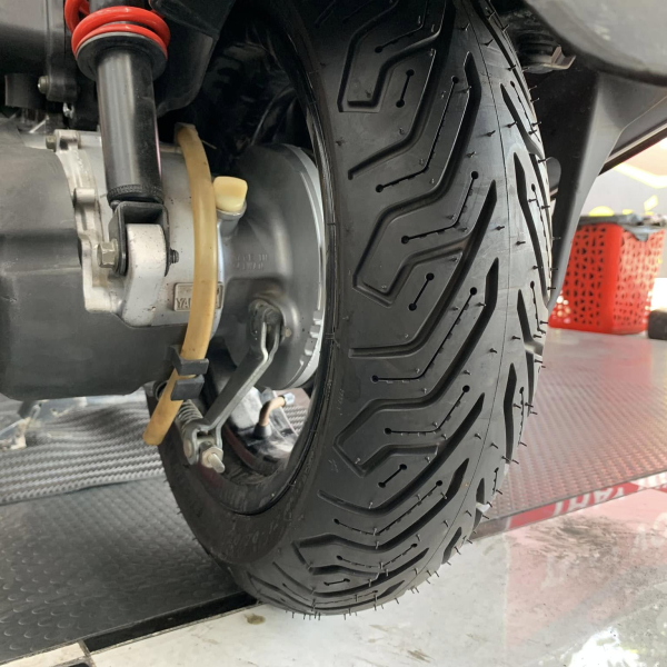 Vỏ Michelin City Grip Saver 120/70-12
