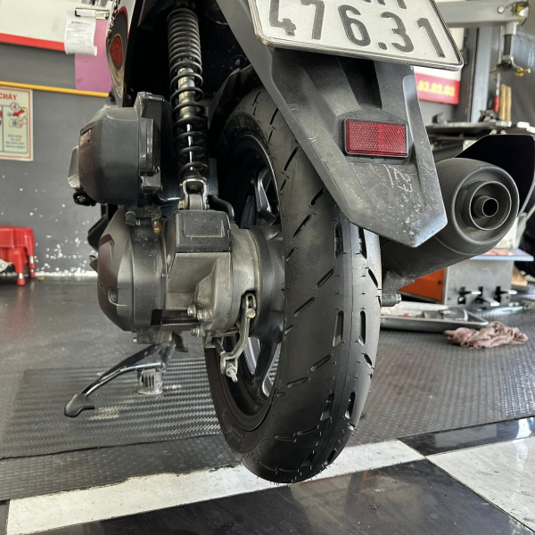 Vỏ Michelin Pilot Moto GP 100/80-14