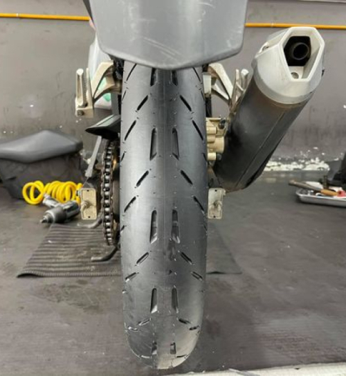Vỏ Michelin Pilot Moto GP 120/70-17