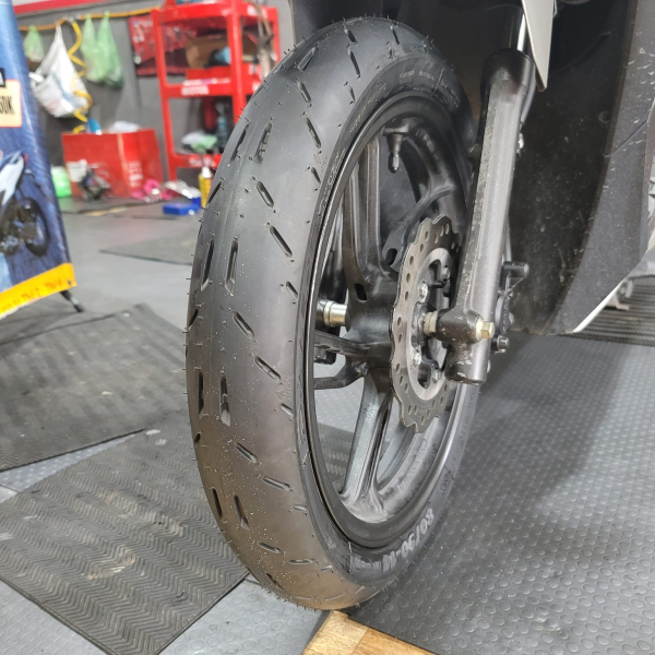 Vỏ Michelin Pilot Moto GP 80/90-14