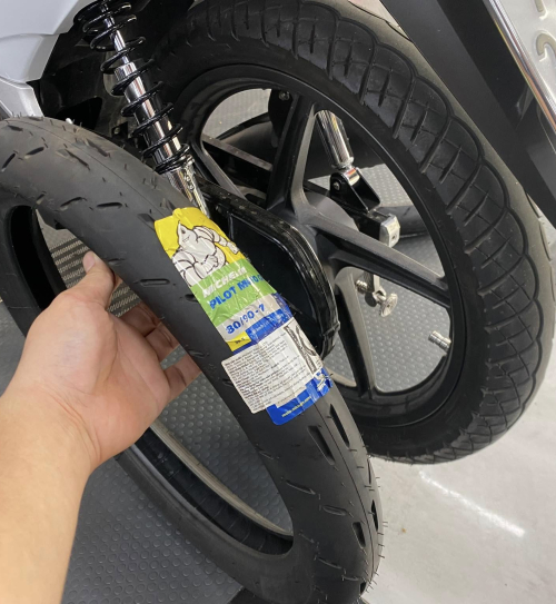 Vỏ Michelin Pilot Moto GP 80/90-17