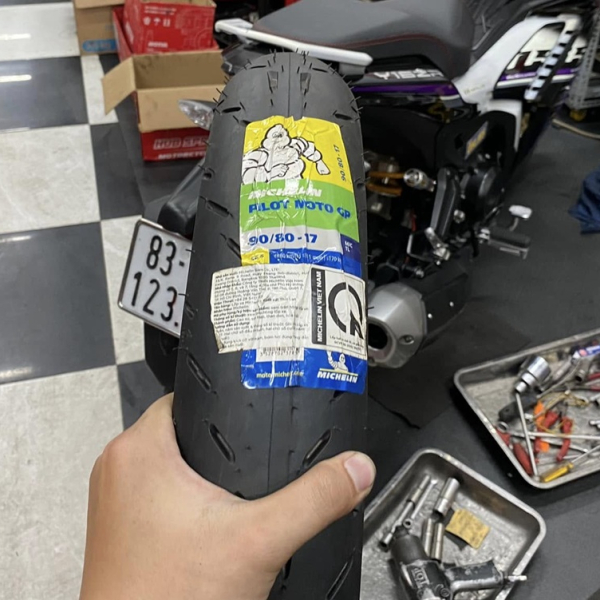 Vỏ Michelin Pilot Moto GP 90/80-17