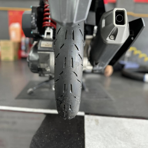 Vỏ Michelin Pilot Moto GP 90/90-14