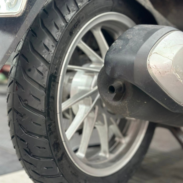 Vỏ Michelin Pilot Street 2 size 100/90-14 