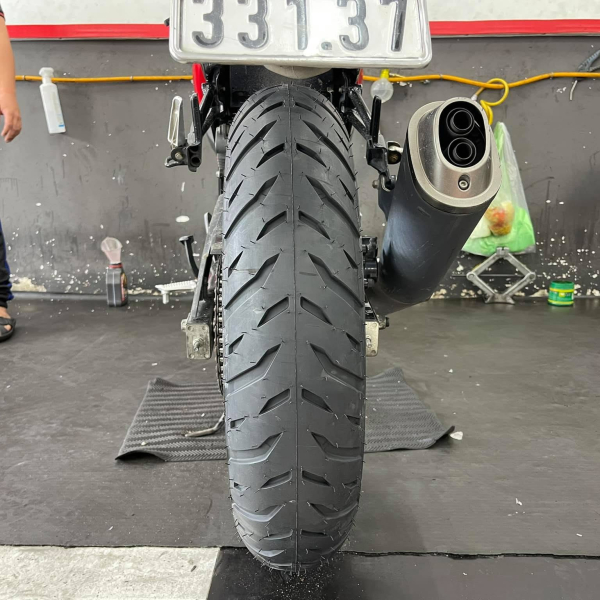 Vỏ Michelin Pilot Street 2 size 140/70-17