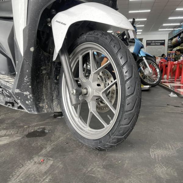 Vỏ Michelin Pilot Street 2 size 70/90-14