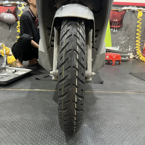 Vỏ Michelin Pilot Street 2 size 80/90-14 