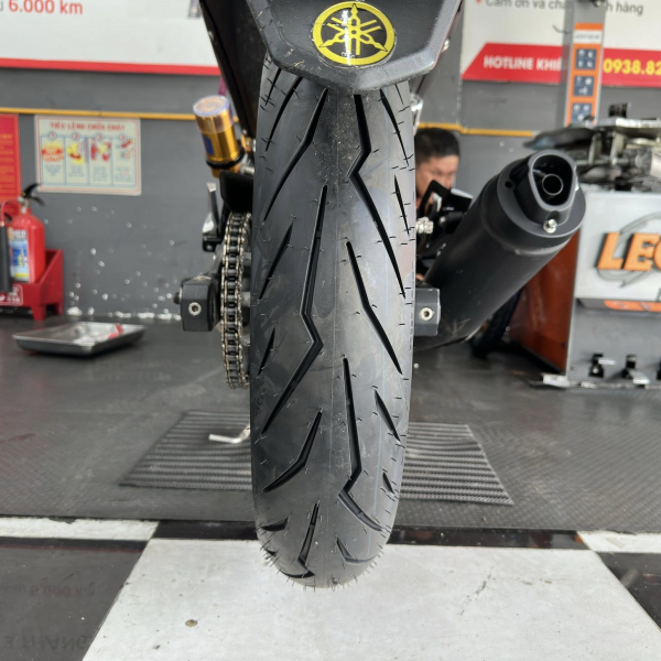 Vỏ Pirelli 120/70-17 Diablo Rosso Sport