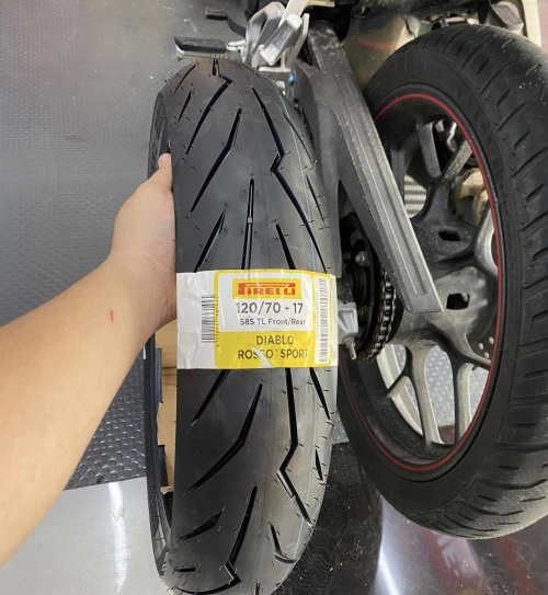Vỏ Pirelli 120/70-17 Diablo Rosso Sport