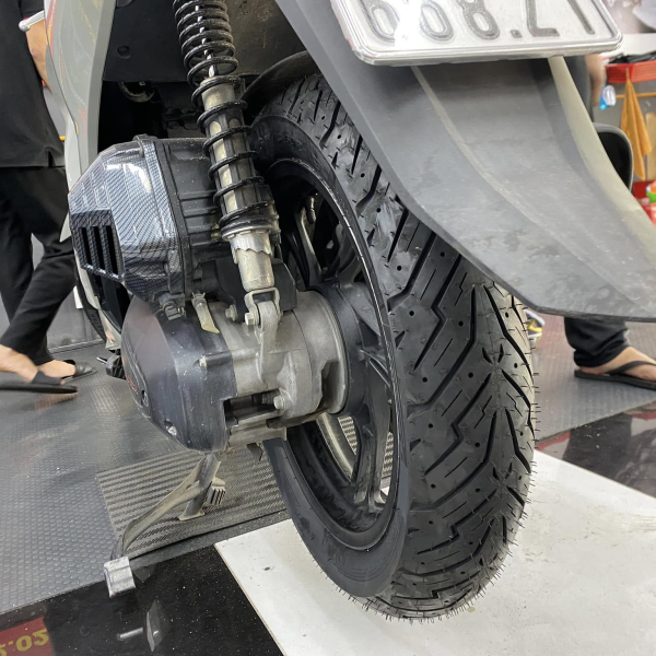 Vỏ Pirelli 120/80-16 Angel Scooter