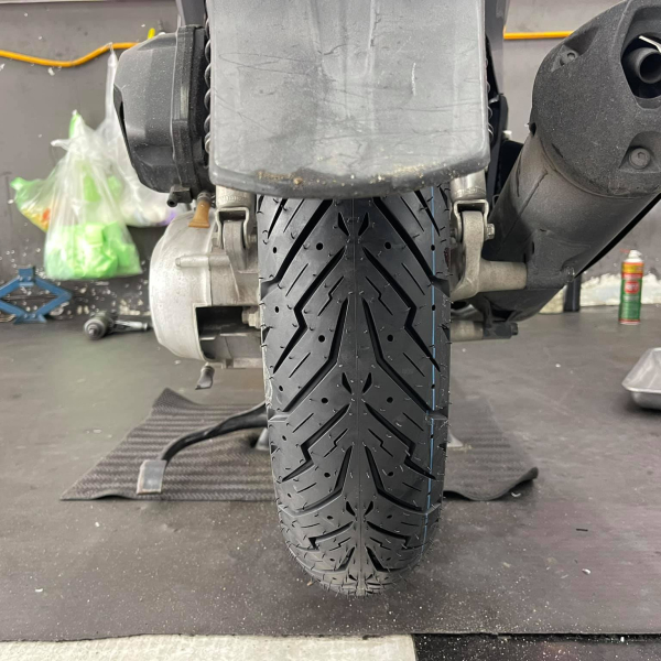 Vỏ Pirelli 120/80-16 Angel Scooter