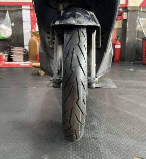 Vỏ Pirelli 70/90-14 Diablo Rosso Sport