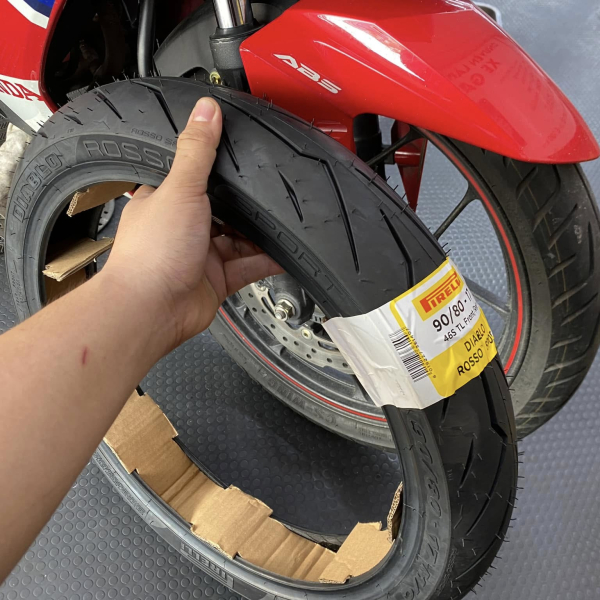 Vỏ Pirelli 90/80-17 Diablo Rosso Sport