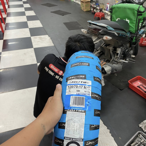 Vỏ xe Deli SB 170 Power Storm XP 120/70-17