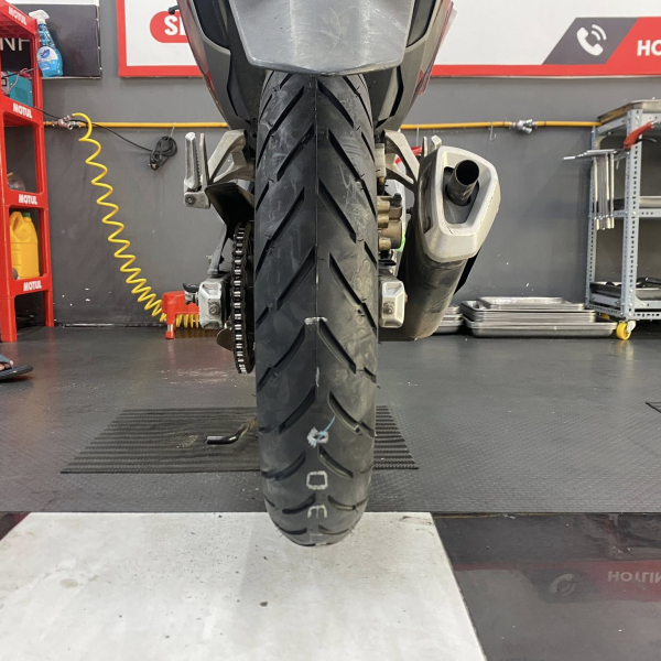 Vỏ xe Dunlop D102A size 120/70-17