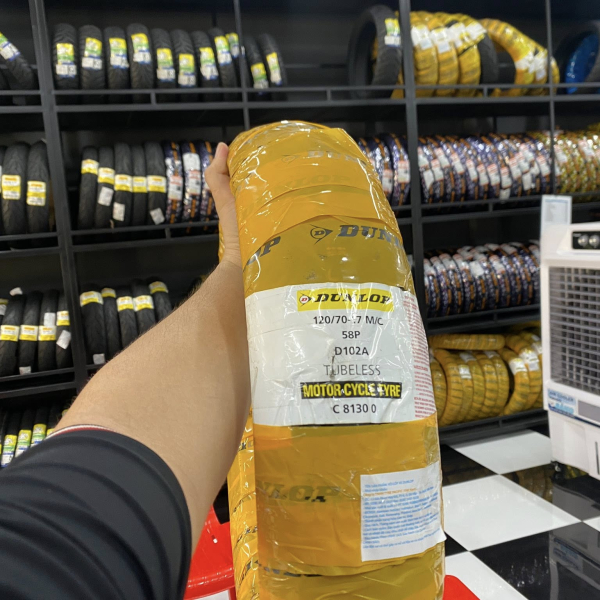 Vỏ xe Dunlop D102A size 120/70-17
