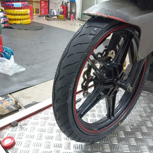 Vỏ xe Dunlop D102A size 70/90-17
