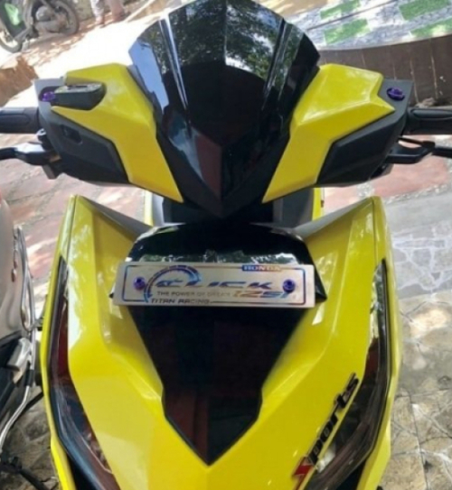 Bảng tên xe Titan loại dày cao cấp cho Click, Winner, Sonic