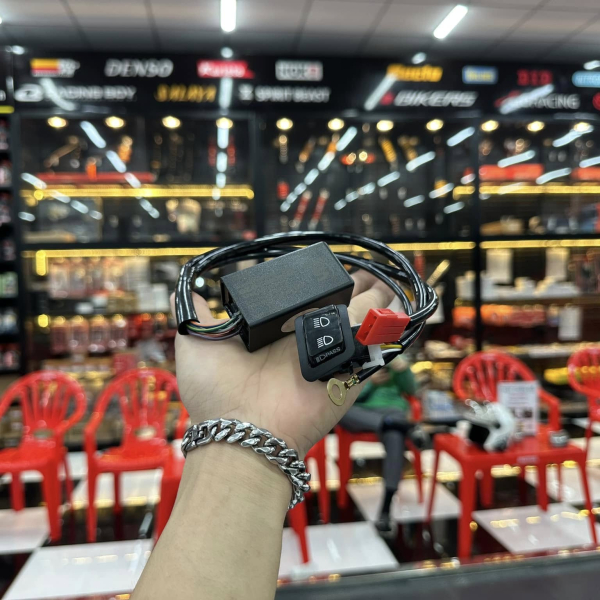 Bộ công tắc đèn Sunfa cho Vision 2020 - 2024, Lead 2020 - 2025 bản đèn halogen