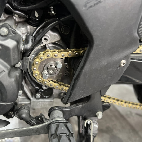 Bộ nhông sên dĩa X1R cho Winner (122L, Vàng)