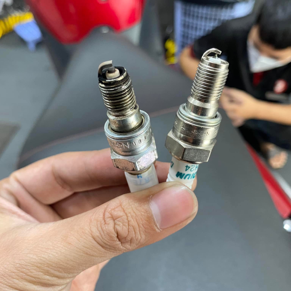 Bugi Denso Iridium IUH24 dành cho SH Ý, Dylan, PS