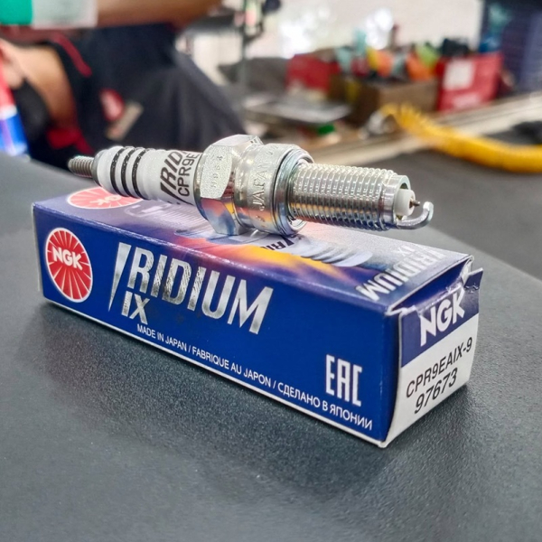 Bugi NGK Iridium CPR9EAIX-9 cho Winner 150, Sonic, CBR150, Moto PKL