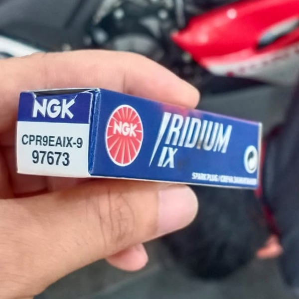 Bugi NGK Iridium CPR9EAIX-9 cho Winner 150, Sonic, CBR150, Moto PKL