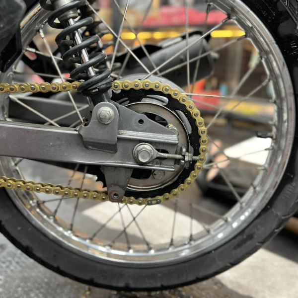 Dĩa Recto 40T cho Yamaha Sirius Fi chính hãng