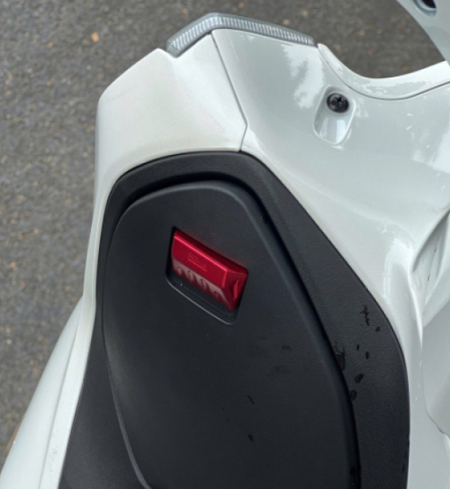 Lẫy cốp GH Racing cho Honda Lead ABS