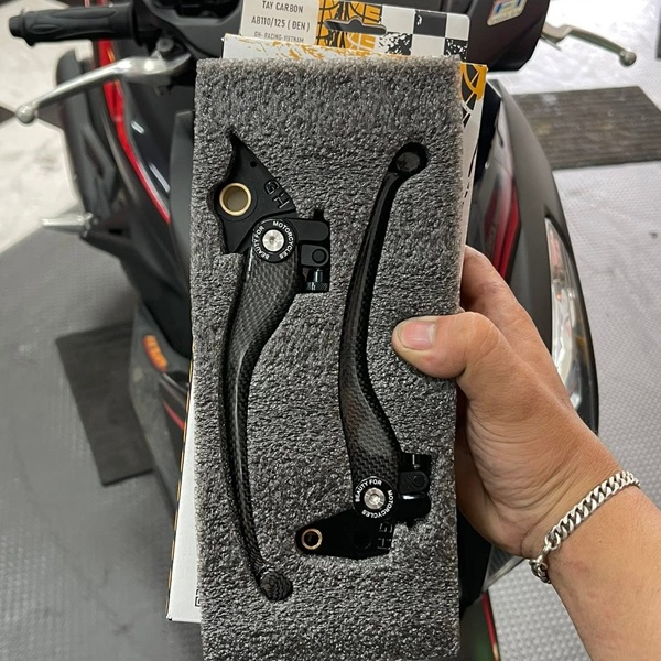 Tay thắng Carbon cho Honda Air Blade ABS 2020, PCX