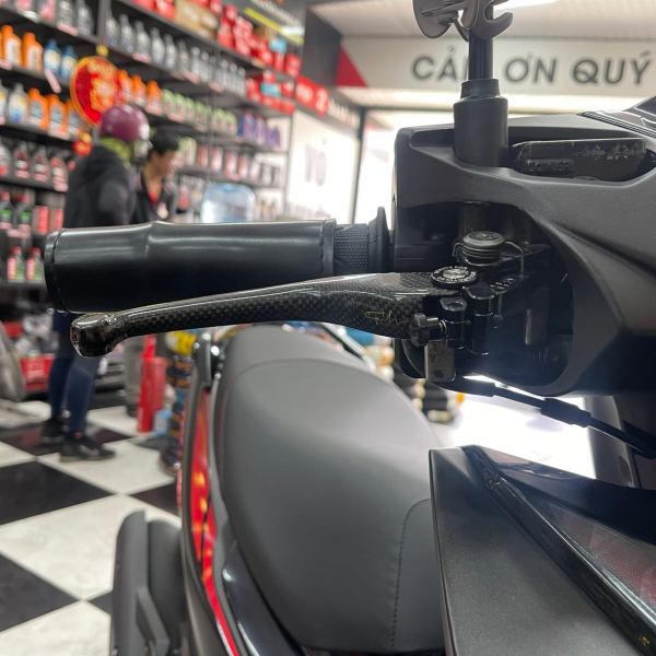 Tay thắng Carbon cho Honda Air Blade ABS 2020, PCX