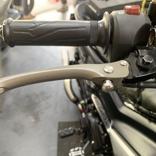 Tay thắng CNC cho Honda Wave, Future