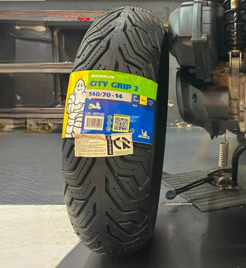 Vỏ Michelin City Grip 2 size 140/70-14