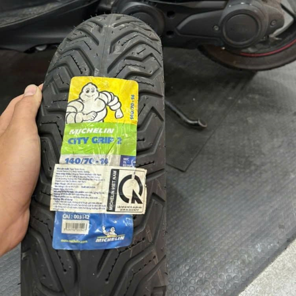 Vỏ Michelin City Grip 2 size 140/70-14