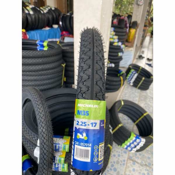 Vỏ Michelin M35 có ruột 2.25-17