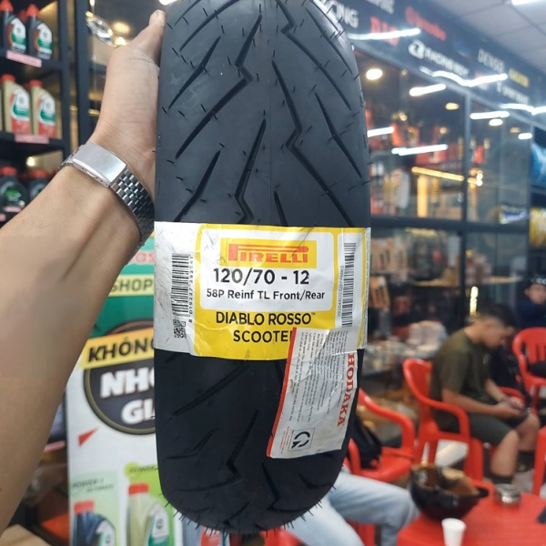 Vỏ Pirelli 120/70-12 Diablo Rosso Scooter