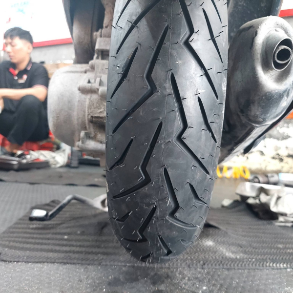 Vỏ Pirelli 120/70-12 Diablo Rosso Scooter
