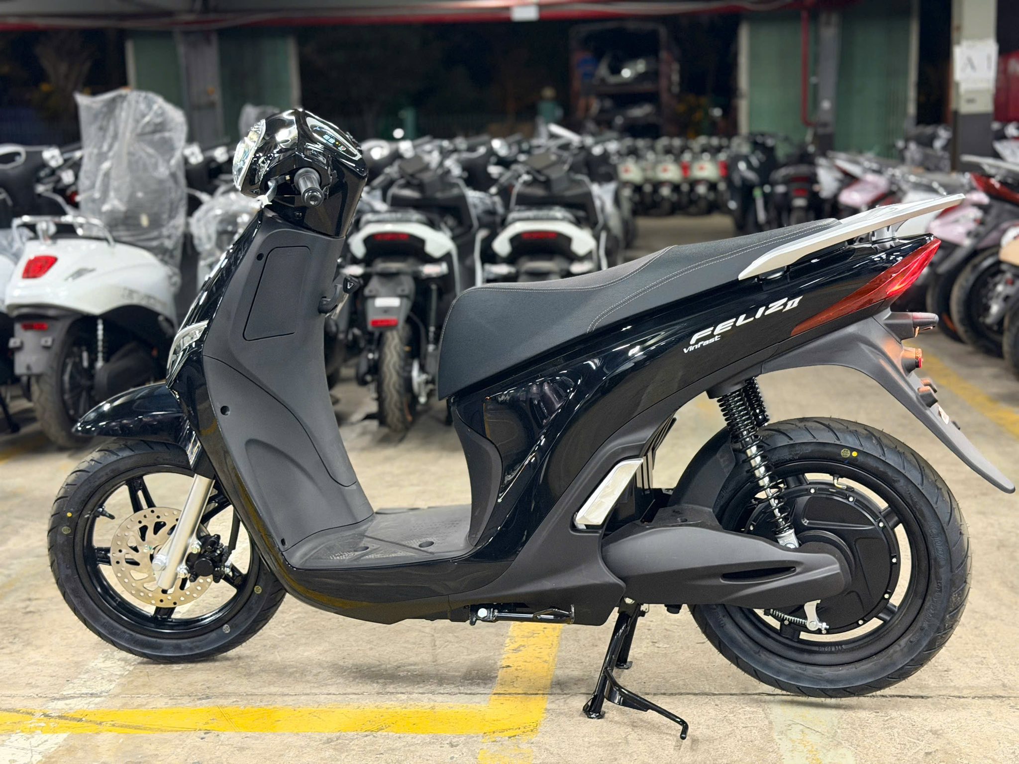 vỏ xe feliz